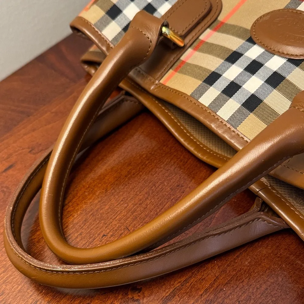Burberry Vintage Tan and Brown Checkered Tote - Picture 9 of 15